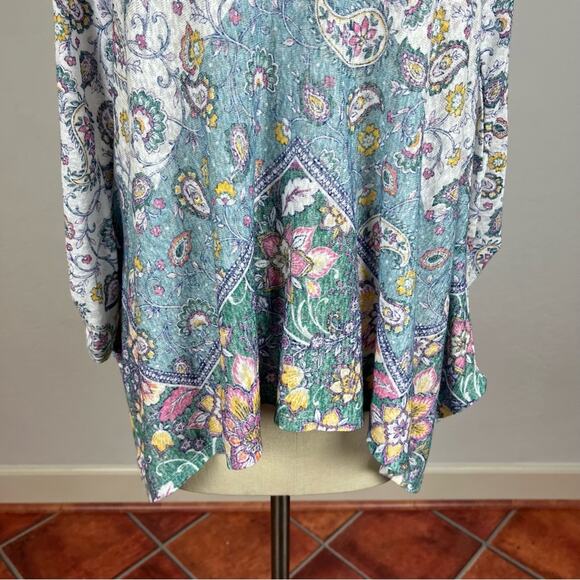 Stitch Fix Bobeau Jourdan Tab Sleeve Handkerchief Hem Top - Picture 4 of 7